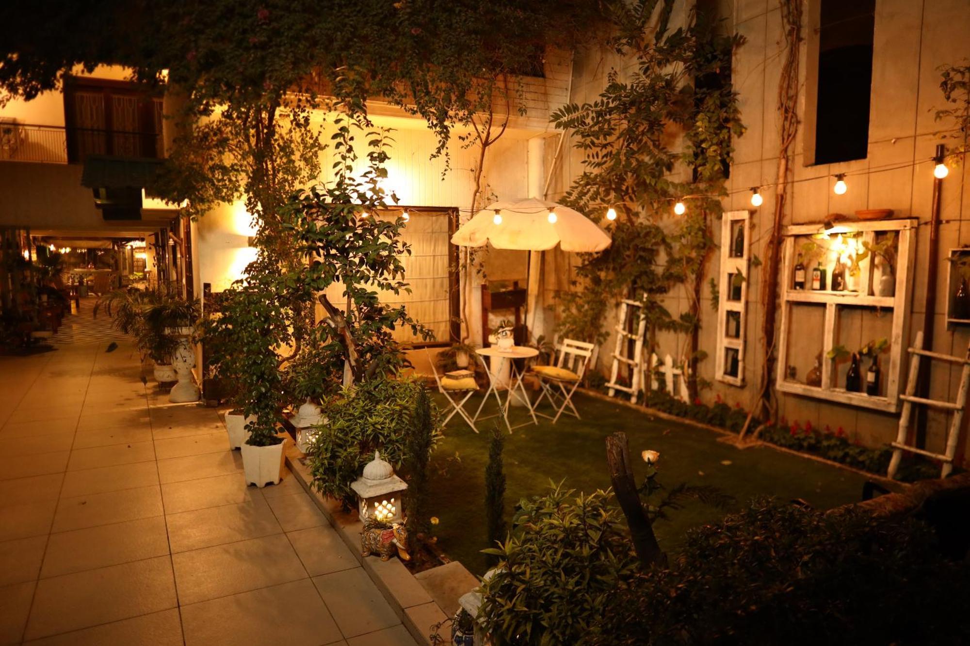 The Bougainvillea Bed & Breakfast Amritsar Extérieur photo