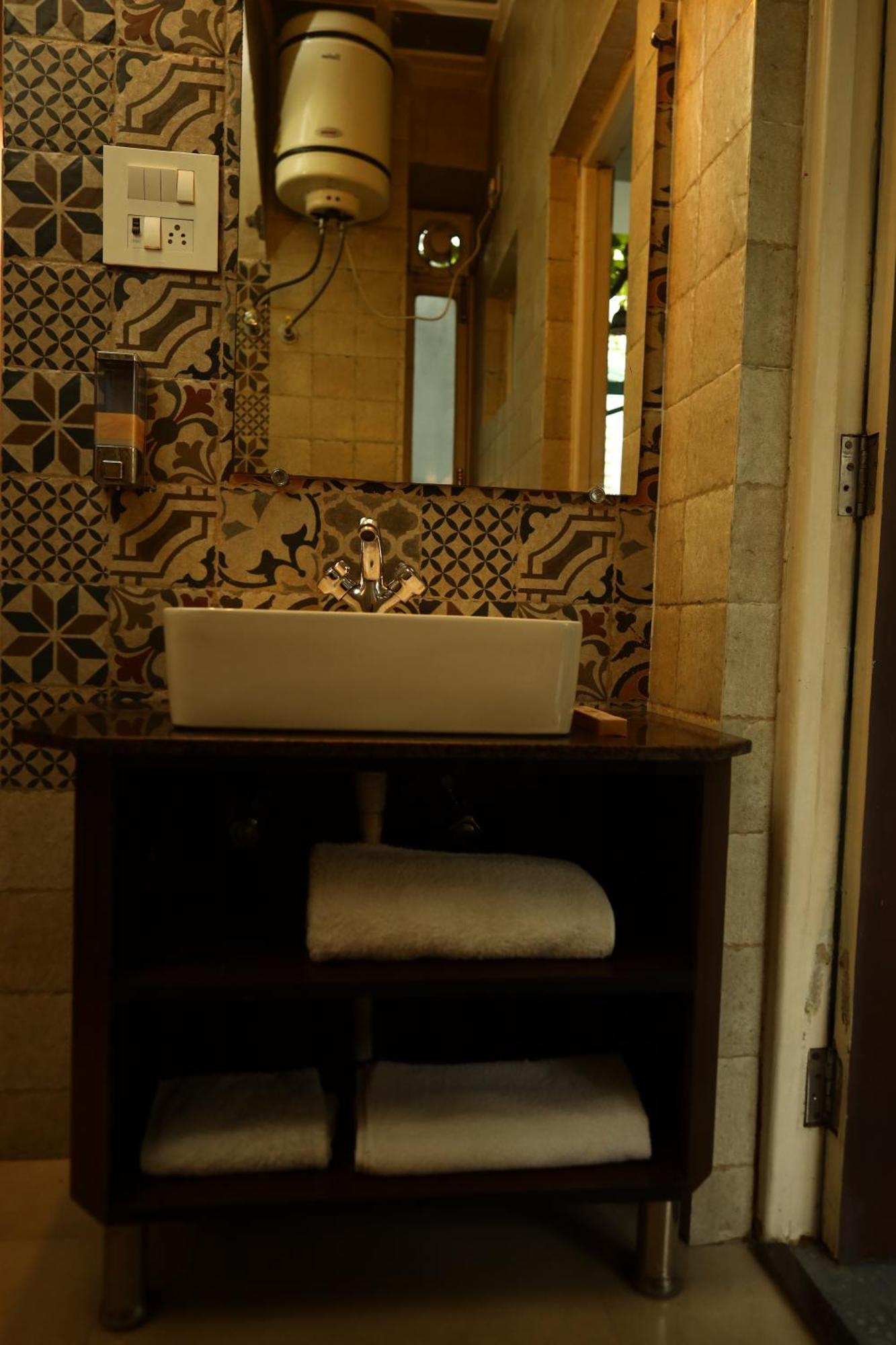 The Bougainvillea Bed & Breakfast Amritsar Extérieur photo